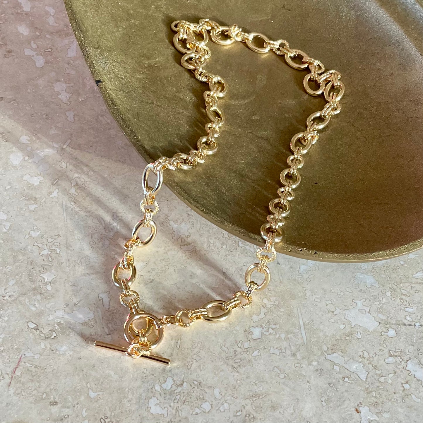 Illuminate Chunky Link Brass Necklace